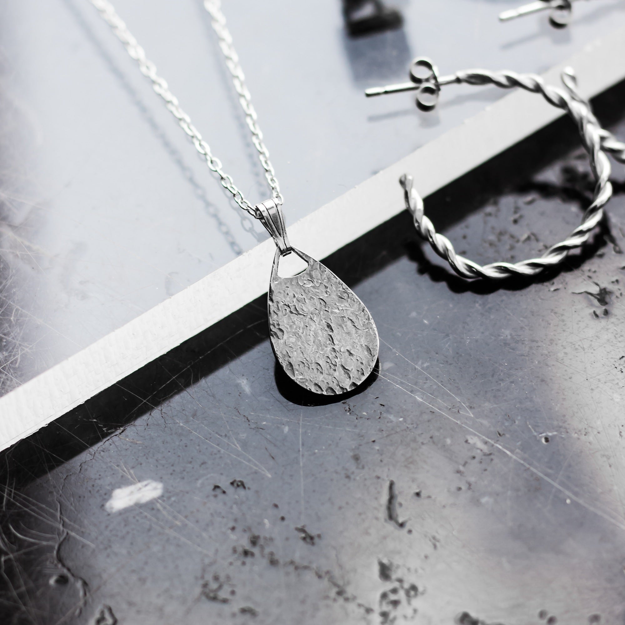 Drip - Hammered Pendant Necklace