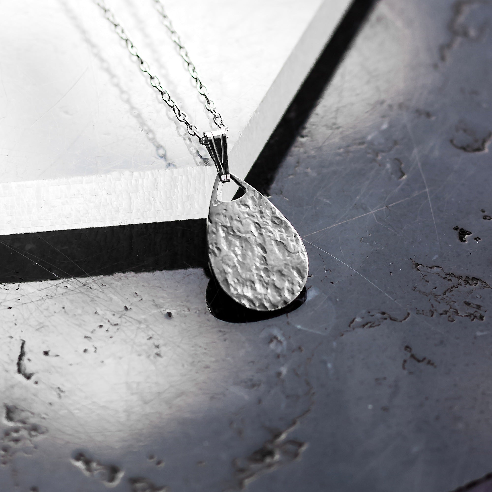 Drip - Hammered Pendant Necklace