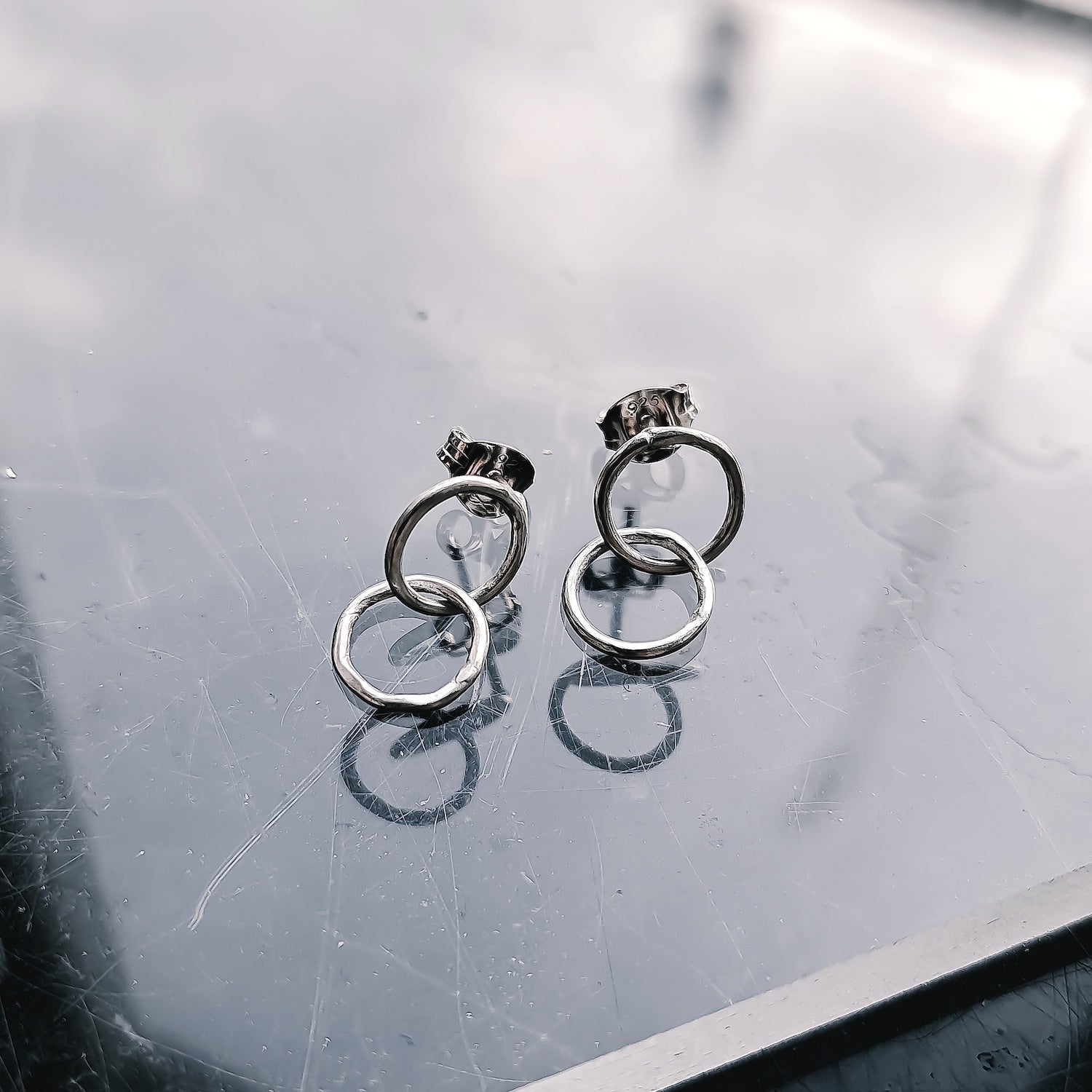 Eternity Link - Round Earrings