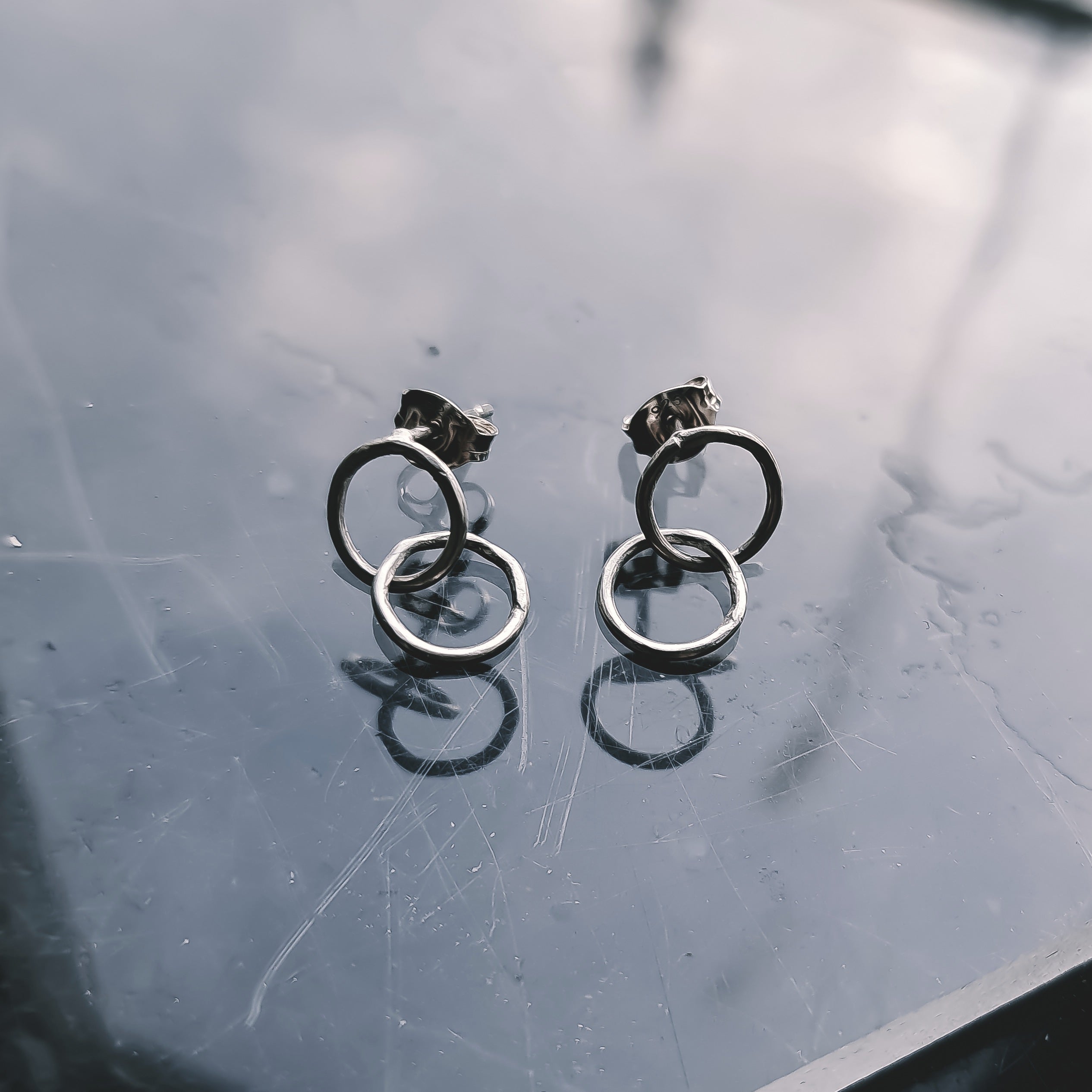 Eternity Link - Round Earrings