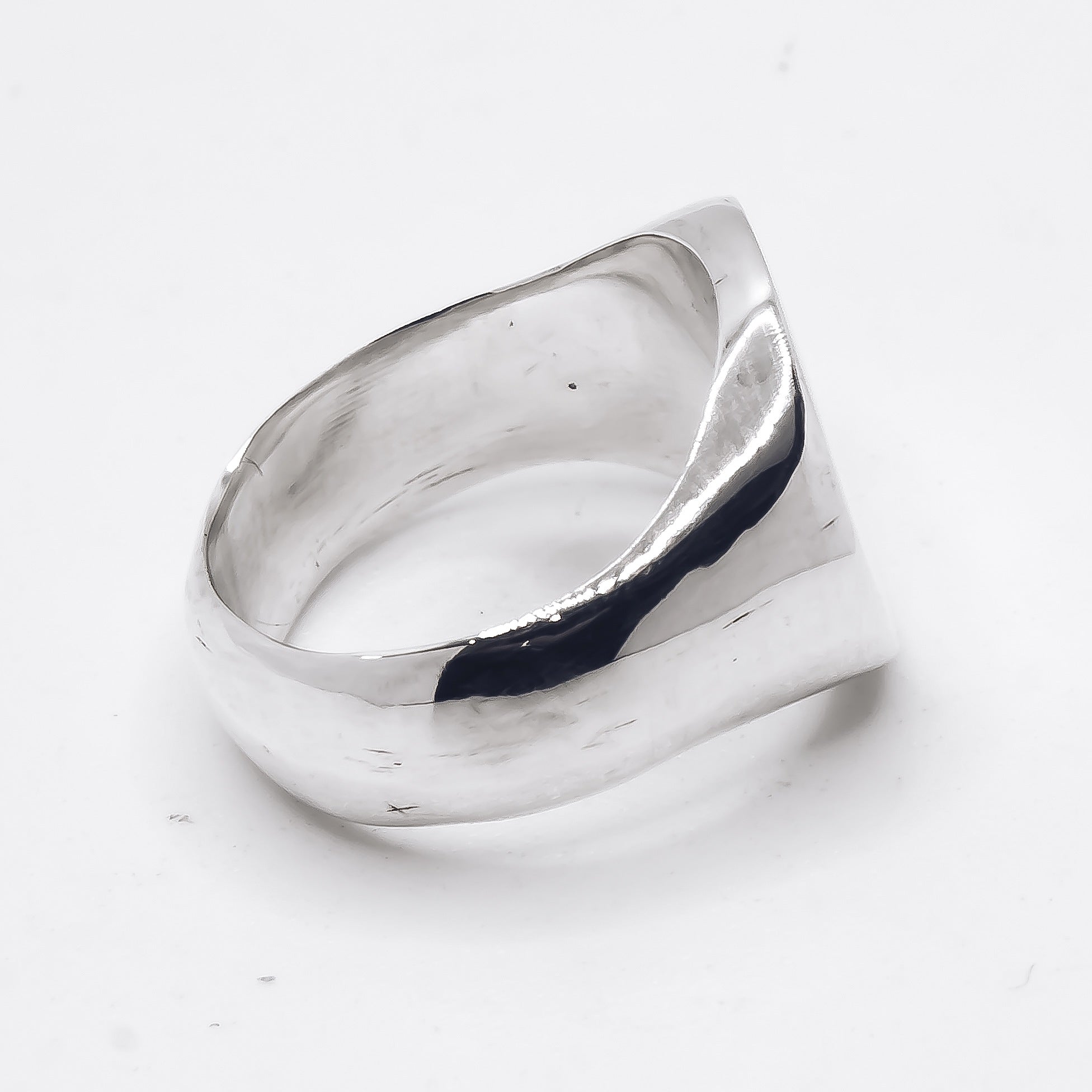 Oval Signet Ring - 925 Sterling Silver - Handcrafted – Stööki