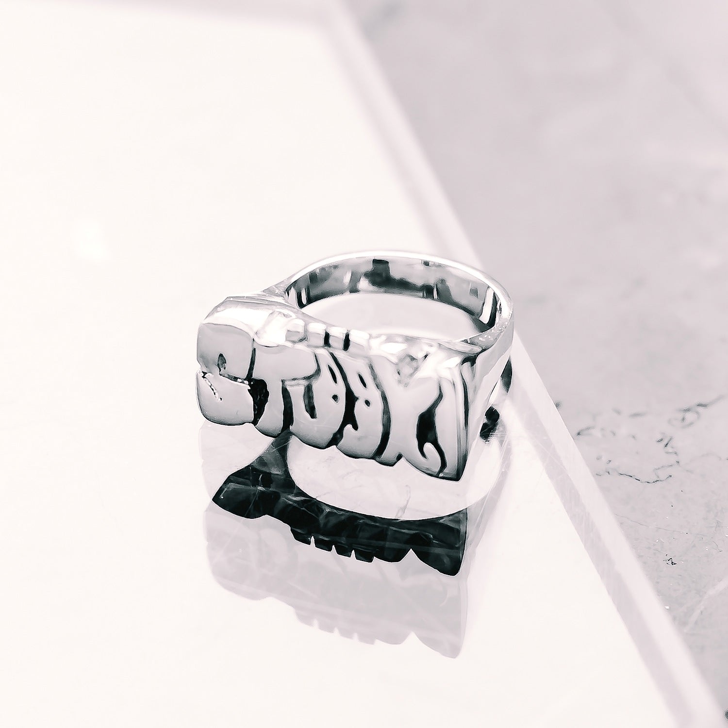Graffiti Typography "STOOKI" Ring
