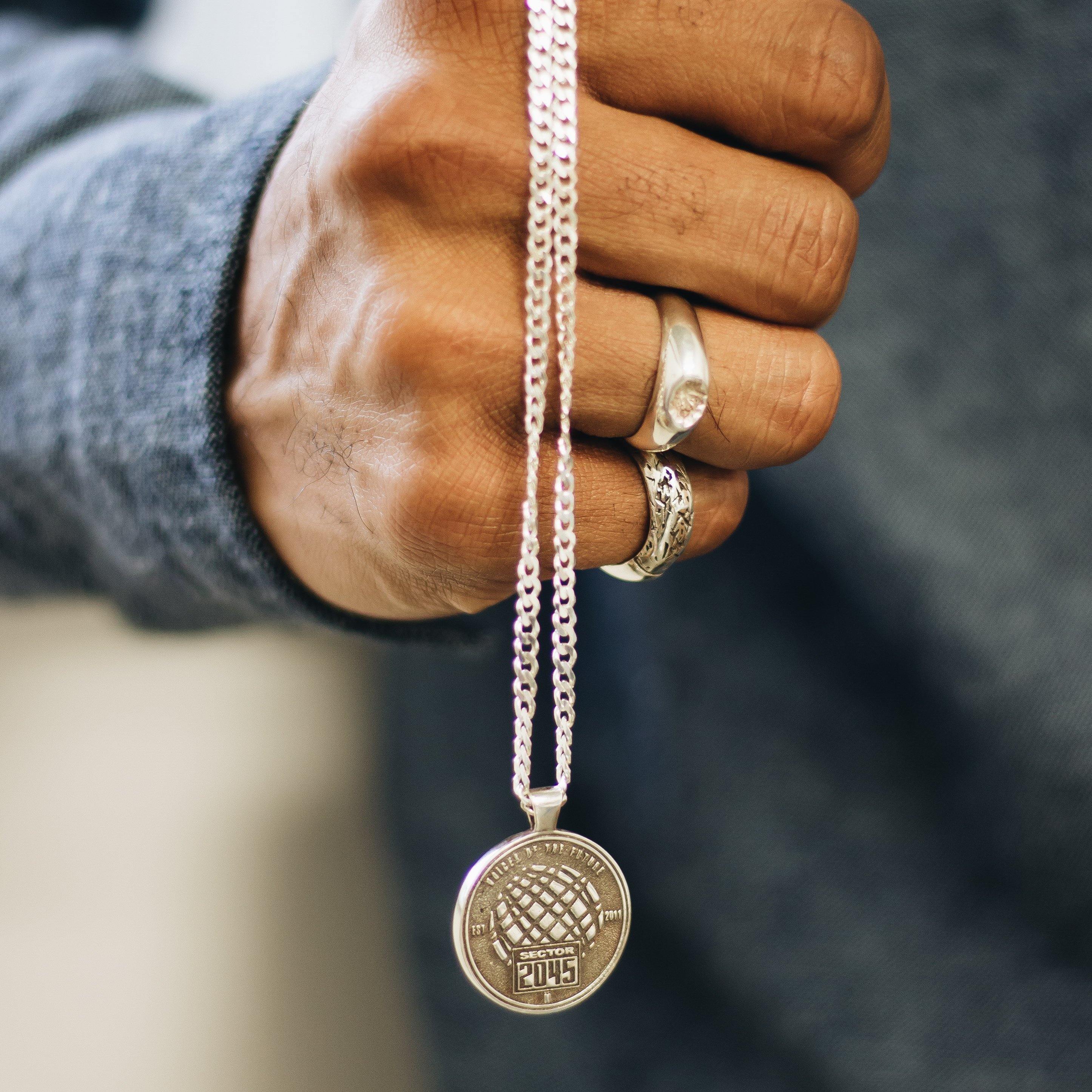 2045 MEDALLION - SILVER / BLACK - Stööki