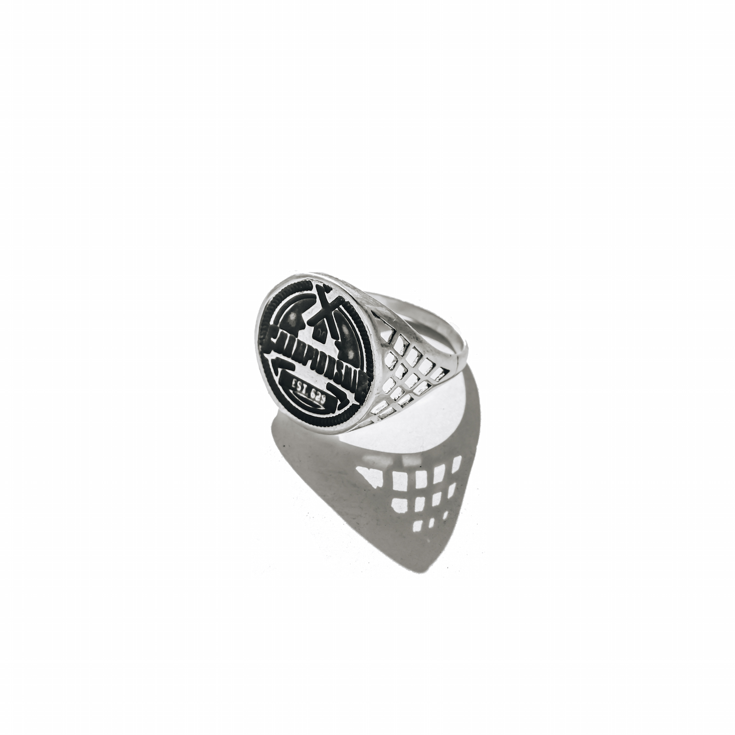 Half Sovereign Ring - Silver / Black