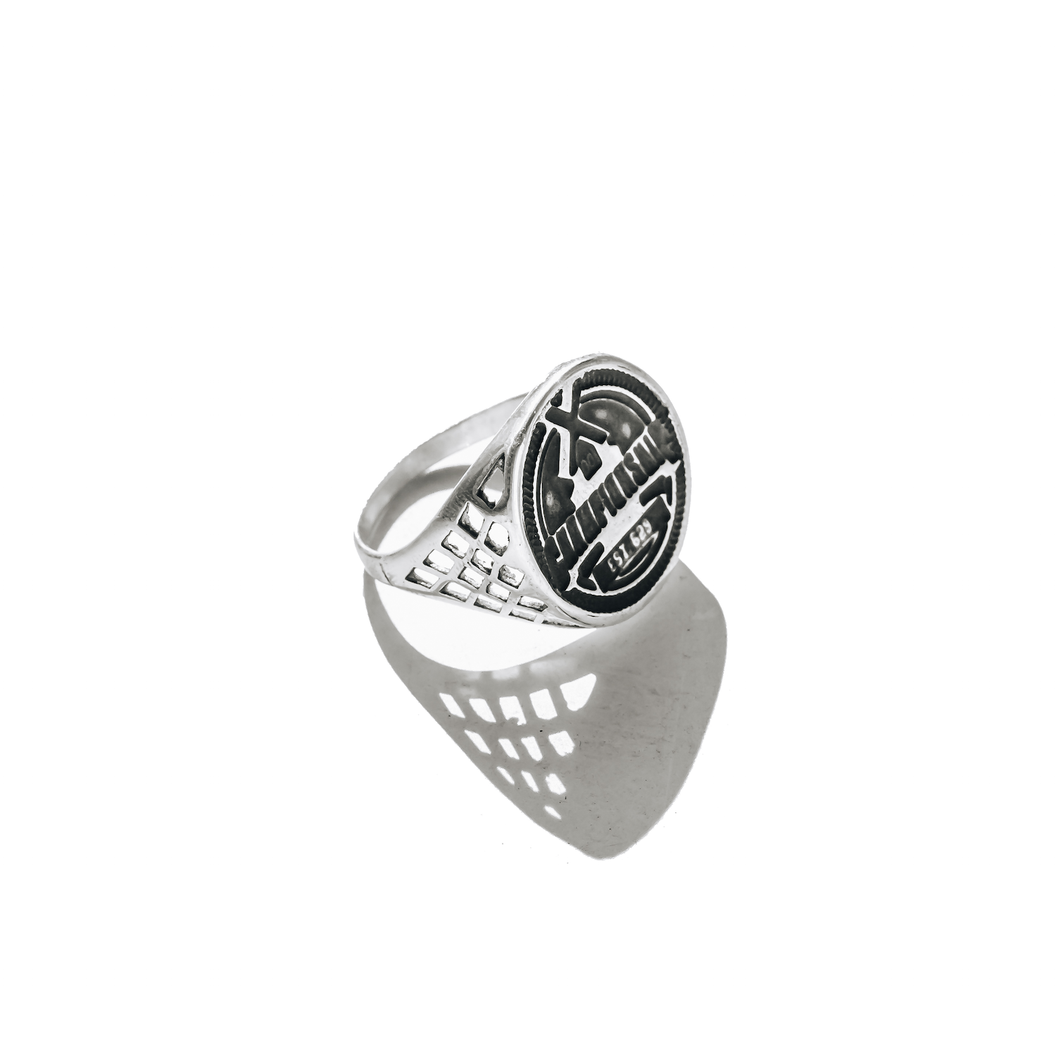 Half Sovereign Ring - Silver / Black