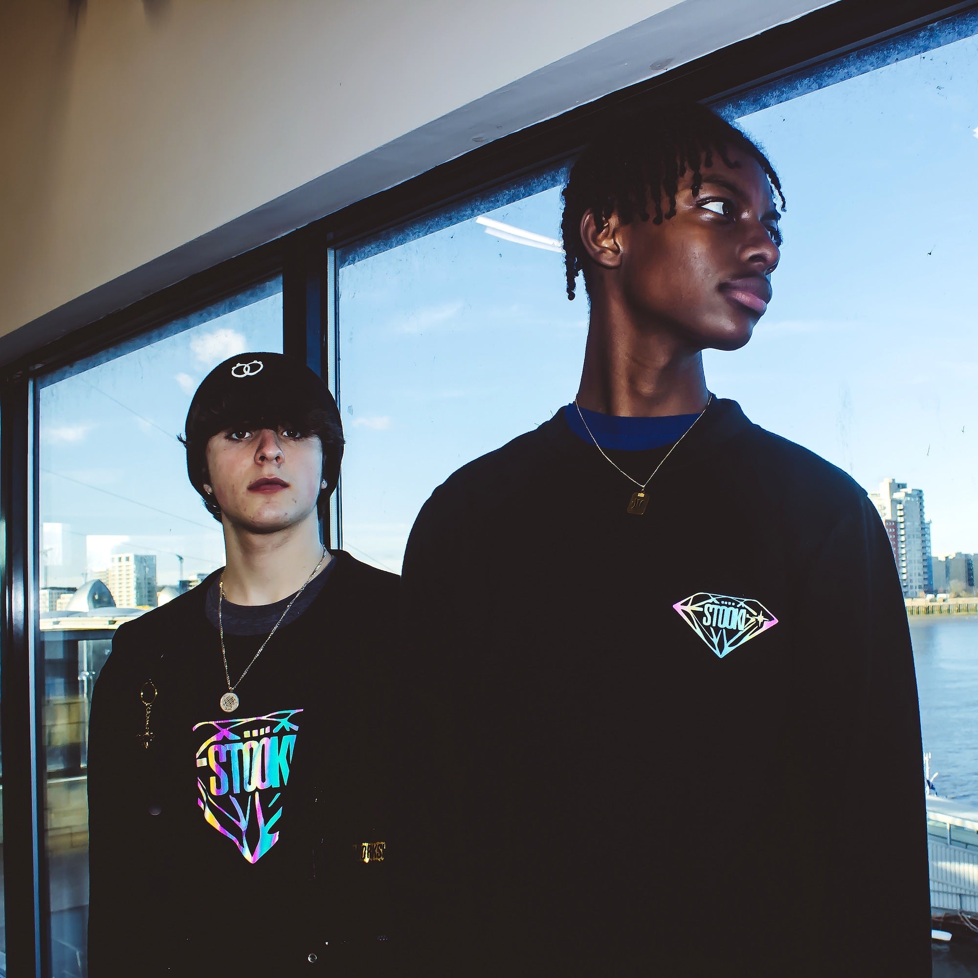 Diamond Legacy Sweatshirt (SMALL LOGO) - BLACK / REFLECTIVE