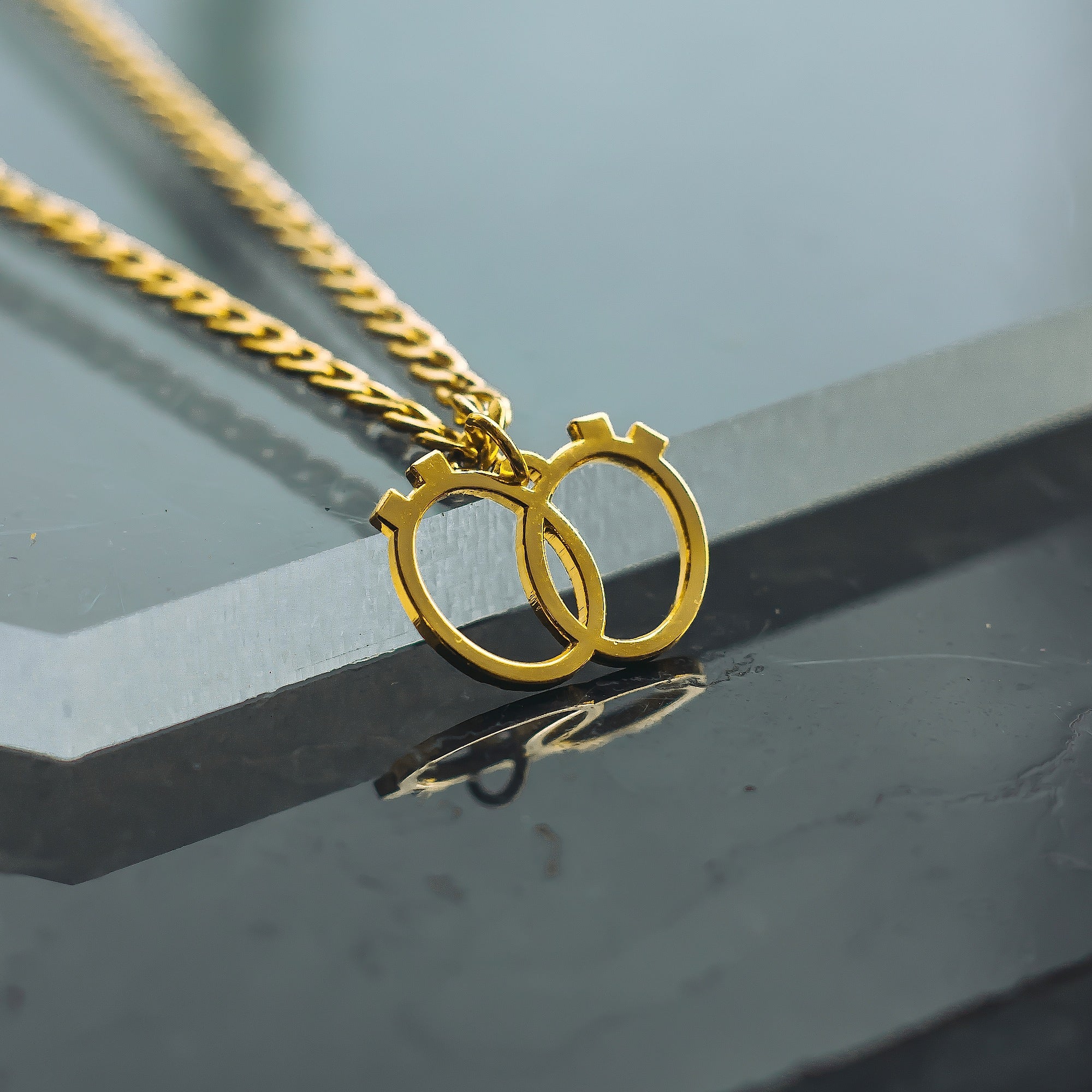 INFINITY Revolución Necklace - Gold