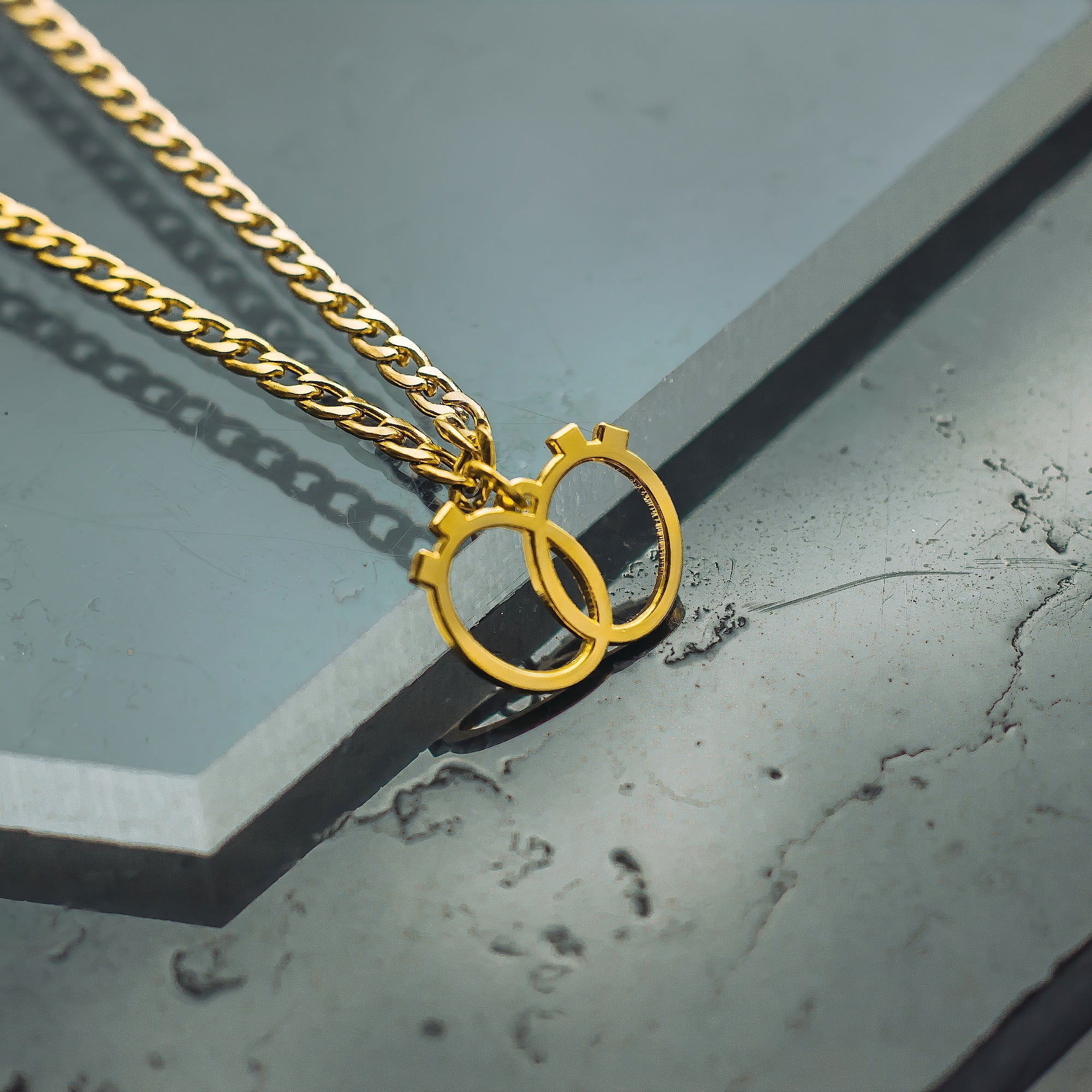 INFINITY Revolución Necklace - Gold