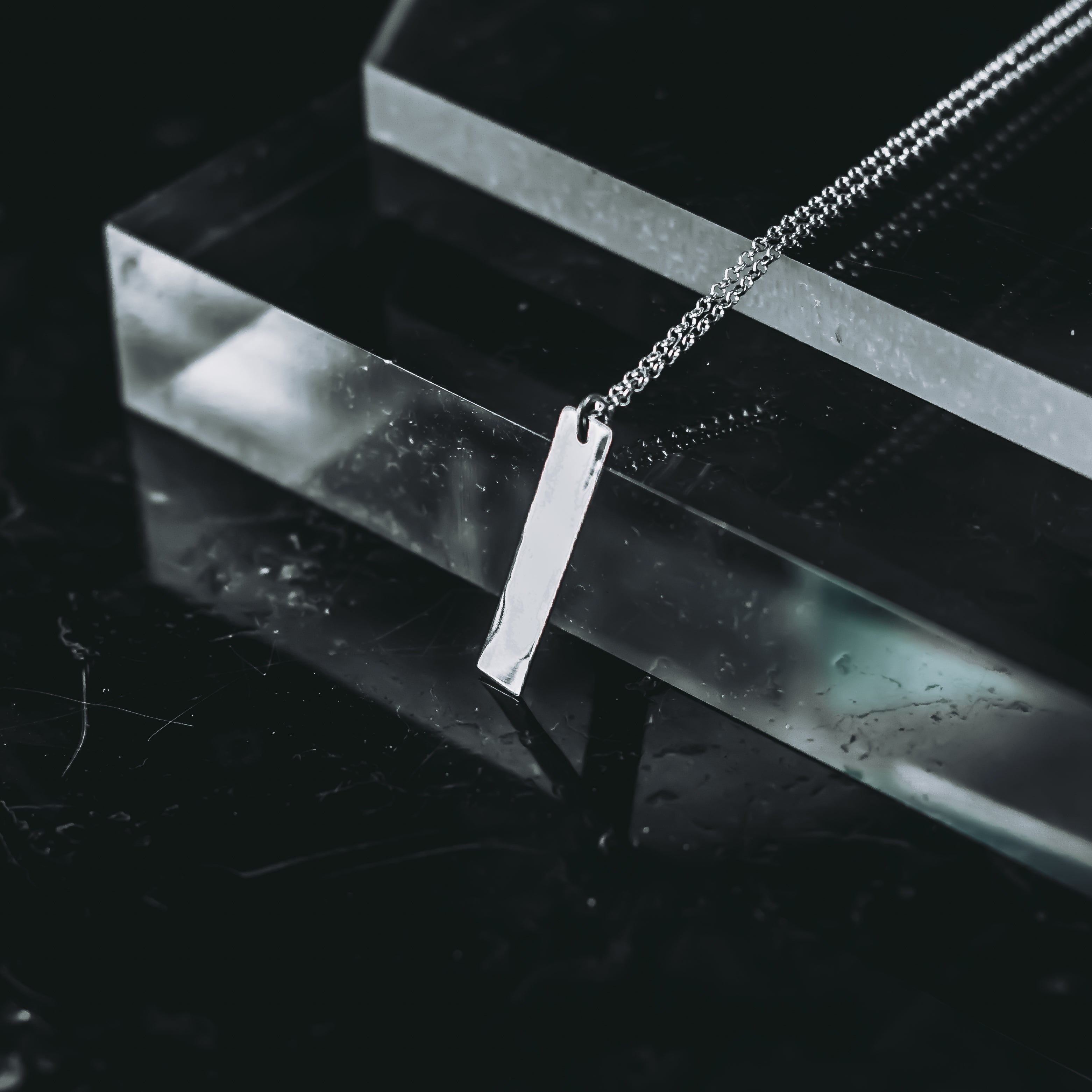 Linear Pendant Necklace - Silver
