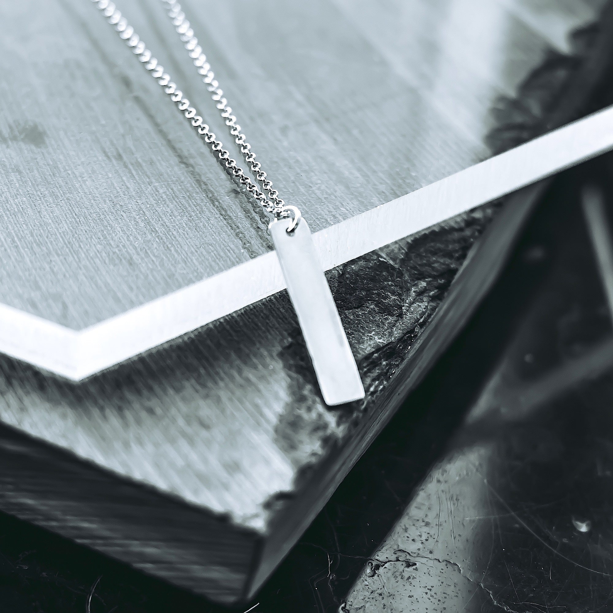 Linear Pendant Necklace - Silver