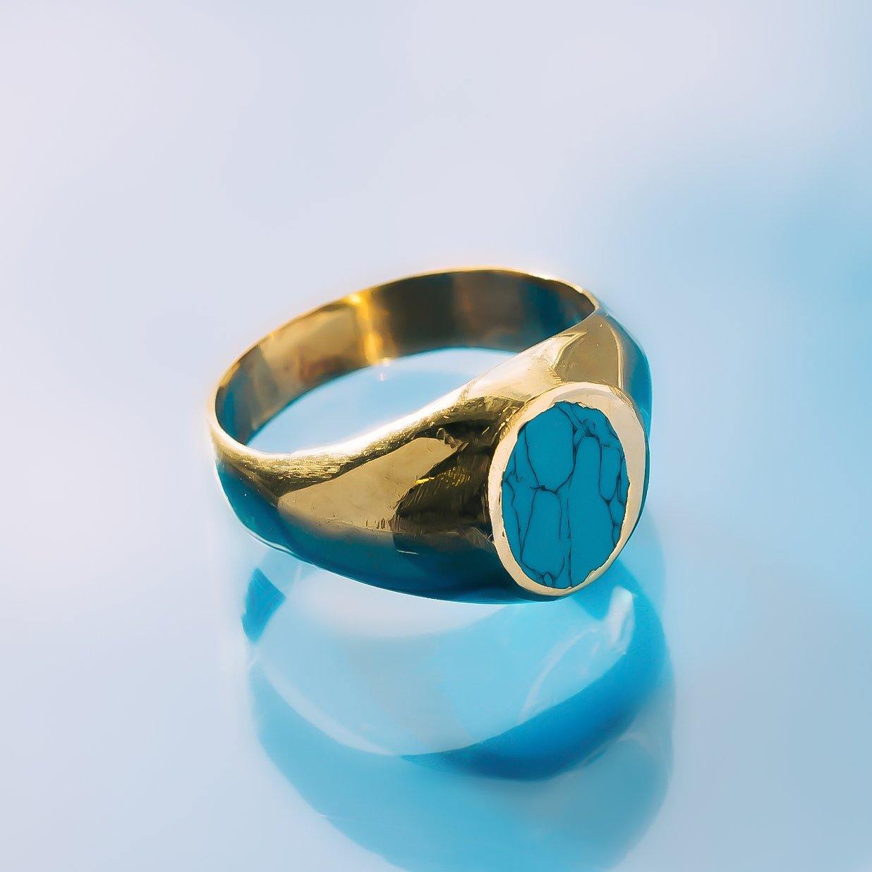 QUOISE Hand-Crafted Sovereign Ring - Gold - Stööki